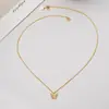 Pendientes Colgantes de Mariposa Elegantes Versátiles Super Brillantes Set de Collares para Mujer Dulce Exquisito Simple Moda Cadena para Clavícula