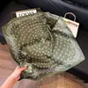 Bufanda Cuadrada Fina Estilo Coreano de Castaña para Mujer, Protección del Cuello, Bufanda Decorativa, Bufanda para Madre, Bufanda Cuadrada de Imitación de Seda, Venta al por Mayor