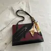 Bolsa de Viaje de Gran Capacidad para Mujer 2026 Nueva Moda de Verano Tendencia Bolso de Hombro Estudiante Bolso Tote para Debajo del Brazo