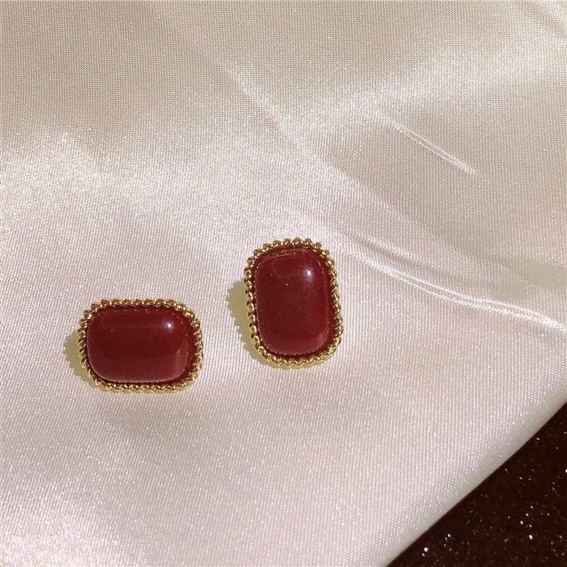 F010EB9D9688787807E12729E0B0D2