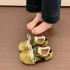 Tênis de treinamento esportivo alemão 2026, color blocking moderno de sola reta, fofo e peculiar, novo modelo casual feminino, resistente ao desgaste, confortável, sapatos de verão