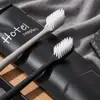 Cepillos de Dientes Desechables B&B, Juegos de Artículos de Tocador para Hotel, Fábrica de Pasta de Dientes con Logo, Venta al por Mayor de Juegos de Pasta de Dientes y Cepillos de Dientes
