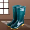 Em estoque Cabelo Rápido Nova Gelatina Antiderrapante Impermeável Sapatos de Cano Alto Solado Macio Confortável Galochas para Trabalho de Adulto Galochas para Caminhar na Água para Mulheres