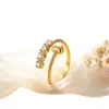 Diseño europeo minimalista de lujo anillo abierto de corazón para mujer anillo liso de acero inoxidable de alta gama anillo para dedo ajustable