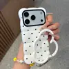 Funda de teléfono tridimensional con estampado de nubes, volantes florales y lunares pequeños, con asa en forma de nube y correa para colgar, adecuada para fundas de teléfono Apple 18/17