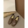 Primer Encuentro: Mocasines estilo británico con detalles de hebilla, nueva colección otoño 2026, zapatos slip-on de punta cuadrada