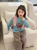 Otoño 2026 Niñas Cómodos y Elegantes Multicolores Dibujos Animados Tops Infantiles Modernos Lindos Animales Camisetas de Manga Larga