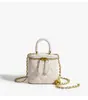 Bolso Pequeño Cuadrado con Cadena Acolchado Diamante Estilo Chanel 2026 Nuevo de Alta Gama Versátil Mini Bolsa Roja con Cierre de Bola Dorada Bolso de Hombro Único