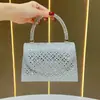 Bolso nuevo, elegante y deslumbrante para mujer, un bolso de noche chic con adornos de pedrería, un bolso tote versátil y un bolso de hombro único