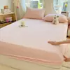2026 Nueva Funda de Cama Individual Gruesa 230g Completamente Mate con Relieve 3D de Terciopelo de Leche para Calidez Invernal y Protección del Colchón
