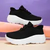 Zapatos tipo calcetín elástico de punto volador transfronterizos, zapatos de moda con suelas suaves, suelas gruesas, que aumentan la altura, malla transpirable, resistentes al olor, zapatos deportivos casuales para parejas