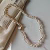 Collar de perlas Shijia de doble capa con hebilla de fritillary Love, joyería para mujer, diseño de cruz con cuentas de nicho, cadena de lana para otoño e invierno.