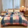 Funda de edredón de algodón cepillado, estilo moderno y simple, funda de edredón engrosada para dormitorio individual/doble, pieza única de algodón puro al por mayor, engrosada para invierno
