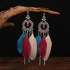 Gran oferta de pendientes de plumas vintage de estilo étnico, largos y multicolores, con diseño de cuentas y círculos.