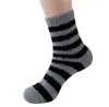Meias Listradas de Fleece Coral para Homem de Fornecimento Transfronteiriço, Meias de Dormir de Pelúcia Meio Veludo, Meias Pantufa Crew de Amazon para Homem