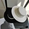 Chapéu de Coco Elegante Estilo Francês Feminino Lã Aba Branca Pérola Chapéu Alto Feminino Outono e Inverno Versátil Popular na Internet Chapéu de Rua Tendência