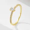 Anillo de Plata de Ley con Circonita en Forma de Gota, Diseño de Nicho de Lujo Ligero, Anillo para Dedo Índice de Estilo Frío Ins Europeo y Americano de Gama Alta para Mujer, Joyería