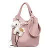 Bolso de mano de diseño de nicho de alta gama nuevo 2026 para mujer, bolso cruzado versátil de moda para el día a día, cesta tote, bolso cubo