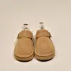 Botas de nieve de una sola pieza con suela de cuero, sin cordones, forradas de felpa, zapatos de algodón engrosados para mujer, nuevo invierno 2026, zapatos Birkenstock, zapatos para conducir