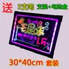 Placa de publicidade vertical promocional de madeira maciça quadro negro pequeno iluminado por LED para lojas display de piso tipo quadro de exibição quadro fluorescente