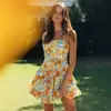 En Stock 2026 Moda Femenina Europea y Americana Transfronteriza Nuevo Vestido Estampado con Tirantes, Cinturón y Falda Corta por Niveles