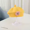 Gorro de bebé otoño e invierno, boina de flores bonita para niñas, gorro de lana para niñas, gorro de pintor de punto a la moda
