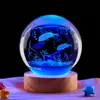 Modelo de Pez Submarino Bola de Cristal Grabada con Láser Luz de Noche Ambiental para Dormitorio Regalo para Compañeros de Clase y Mejores Amigos Regalo de Cumpleaños