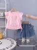 Conjunto de Dos Piezas de Nuevo Estilo Veraniego para Niñas: Camisetas de Manga Corta y Shorts de Mezclilla con Lindo Estampado de Conejo para el Verano de los Niños