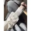 Linda Blusa de Renda com Gola Meia-Alta para Mulheres, Estilo Ins Primavera 2026 Camada Interna, Camisa Básica Chic de Manga Longa Estilo Pequeno Chanel