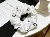 Scrunchie Color-Blocking para Rabo de Cavalo, Elástico de Cabelo Versátil em Tecido Estilo Retrô Francês, Acessório de Cabelo, Em Estoque para Atacado