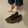 Zapatos Mary Jane con Plataforma para Mujer 2026 Otoño Nuevos de una Sola Correa con Falda Zapatos de Noche Corte Bajo Pisos Estampado de Leopardo