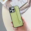 Nuevo Soporte con Correa de Muñeca con Patrón de Cocodrilo para Funda de Teléfono Apple 17/18, Estuche Duro de Cobertura Total para 18Pro, Soporte Anticaídas para 18Promax