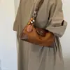 Elegante bolso de hombro grande para mujer para el trabajo, colección de otoño, bolso de ante para debajo del brazo, diseño vintage, nueva colección 2026, simple y elegante