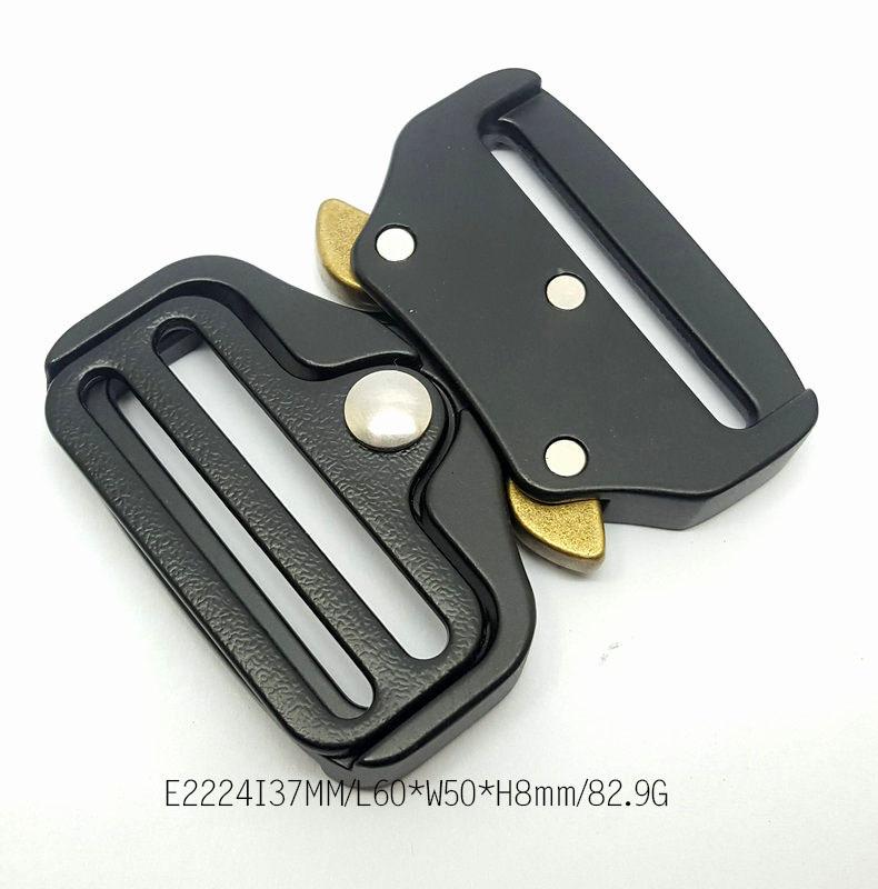 85c6fd9660dfc240db216e76f1d4e0