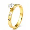 Anillo de acero de titanio con circonita, diseño de lujo ligero, no se decolora, para mujer, diseño de nicho europeo y americano, anillo de pareja con incrustaciones de diamante, venta al por mayor