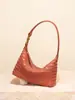 Bol Nuevo Tejido a Mano para Mujer de Principios de Otoño, Bolso para Lonchera de Cuero Suave, Bolso Hobo para Debajo del Brazo, Bolso Dumpling, Bolso Tofu Versátil de Lujo Ligero