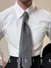 Camisa de Rayas para Hombre Estilo Casual de Negocios de Alta Gama Anti-Arrugas Ligero Maduro Botón Oculto Camisa sin Planchar Gentleman Británico Casual