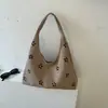 Bolso de Hombro Cruzado tipo Dumpling para Mujer, Nuevo Modelo Otoño 2026, Hombro Único Cruzado, Gran Capacidad, Textura de Alta Calidad, Diseño de Nicho, Bolso de Viaje Color Block