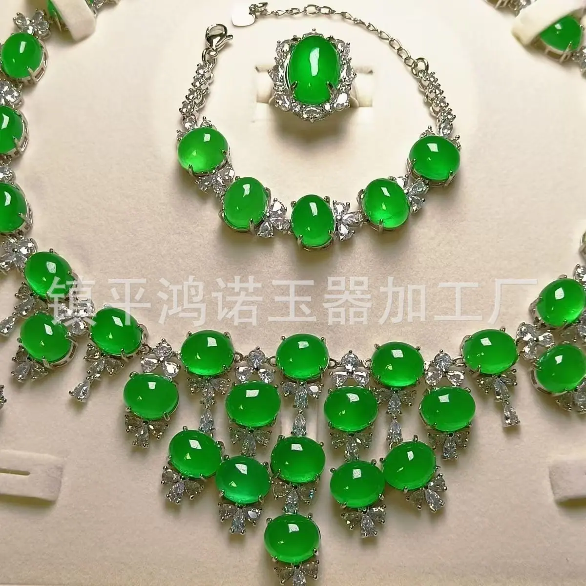 微信图片_20251112074113_2362_256.j