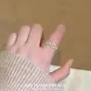 Anillo Vintage de Mariposa para Mujer, Diseño Sencillo de Nicho, Anillo Retro de Flor de Iris Apilable para Dedo Índice Abierto para Mujer