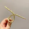 Pinzas para el cabello de alta gama para mujer para la parte posterior de la cabeza, exquisitas pinzas de garra de perla para el día a día, elegantes pinzas de tiburón para salir, venta al por mayor de artículos pequeños de Yiwu