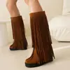 Botas Martin Redondas Sem Cadarço Cor Sólida Tamanhos 35-44 para Mulheres, Botas de Cano Médio para Outono e Inverno, Estilo Europeu e Americano, Salto Anabela, Sola Macia de Borracha Antiderrapante