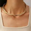 Collar de Cáñamo Trenzado Multicapa Resistente Europeo y Americano Estilo Minimalista Versátil Gargantilla Collar con Diseño Metálico Accesorio para Mujer