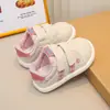 Zapatos de Entrenamiento Alemanes Suaves para Niños 2026 Primavera/Verano Nueva Moda Versátiles Casuales para Niñas Tenis Estilo Ballet