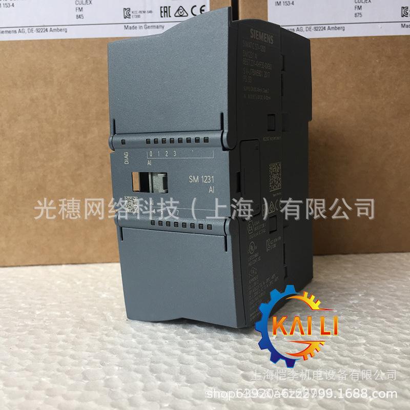 4597163781_1423923834