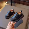 Nuevos zapatos casuales de primavera y otoño para niños estilo británico 1-6 años zapatos de cuero para niños suela suave zapatos de rendimiento para niños zapatos de bebé