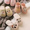 Pantuflas para niños y niñas, de algodón para primavera y otoño, de punta cerrada, antideslizantes, para el hogar, con dibujos, para niños mayores y pequeños, pantuflas de algodón y lino al por mayor
