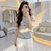 Camiseta Tricô Listrada Azul Estilo Coreano Manga Curta para Mulheres, Nova Coleção Verão 2026, Design Slim-Fit, Top Casual Estiloso
