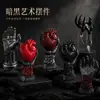 Decoração Criativa de Mesa para Halloween: Mão Furiosa do Demônio, Espada Lendária, Figura de Vinil, Ornamento de Artesanato