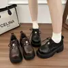 Botas de Cuero para Mujer de Caña Media con Suela Gruesa, Estilo Británico Nuevo Otoño 2026, Botas Martin Versátiles Clásicas Retro